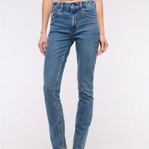 NWT Abercrombie & Fitch Women’s High Rise Jeans 27 Short